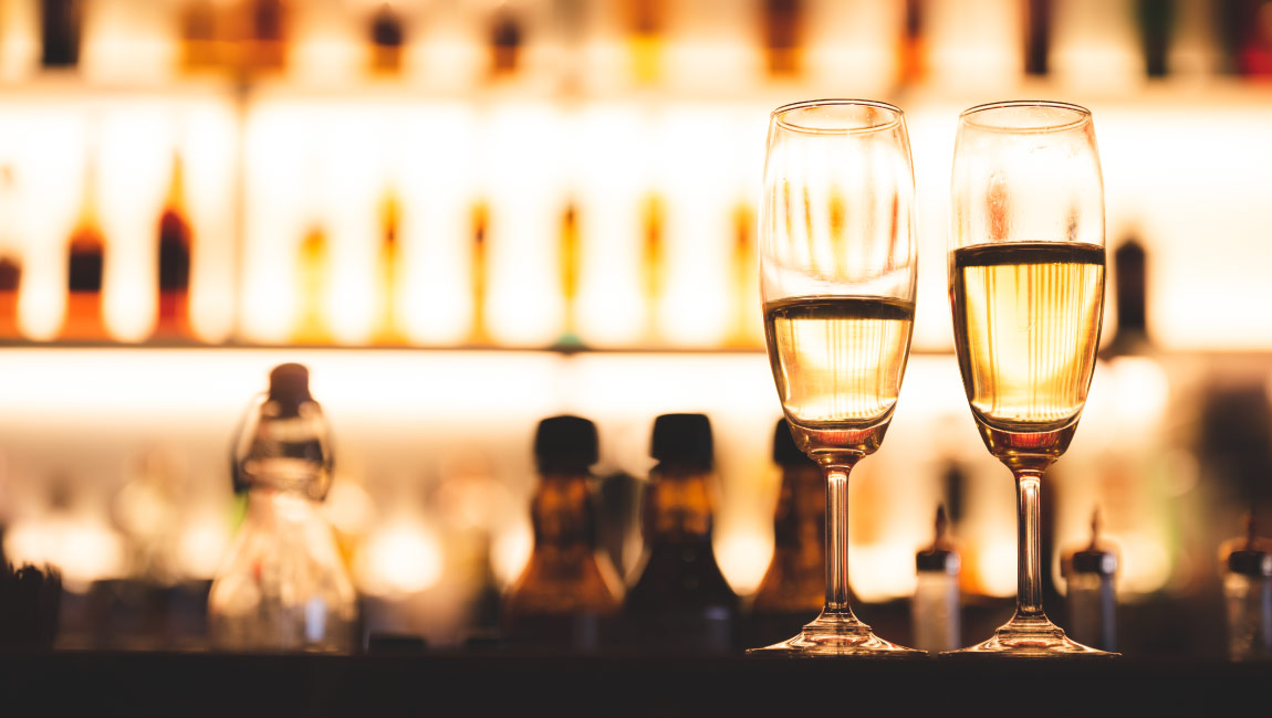 Wine bar that offers a relaxing and quieter night in Halkidiki.